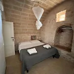 Trullo Al Guappo D'oro Ostuni