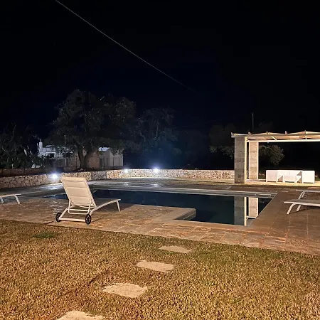 Trullo Al Guappo D'oro Ferienhaus Ostuni